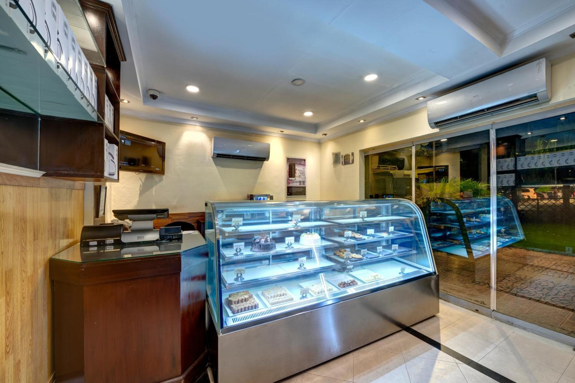 Pearl Continental Hotel, Равалпинди Экстерьер фото